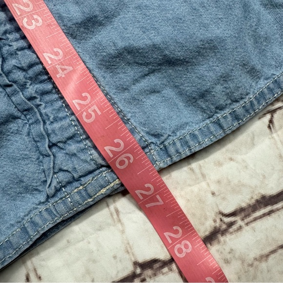 J. Crew Sz 10 classic fit chambray button down shirt - Picture 12 of 12